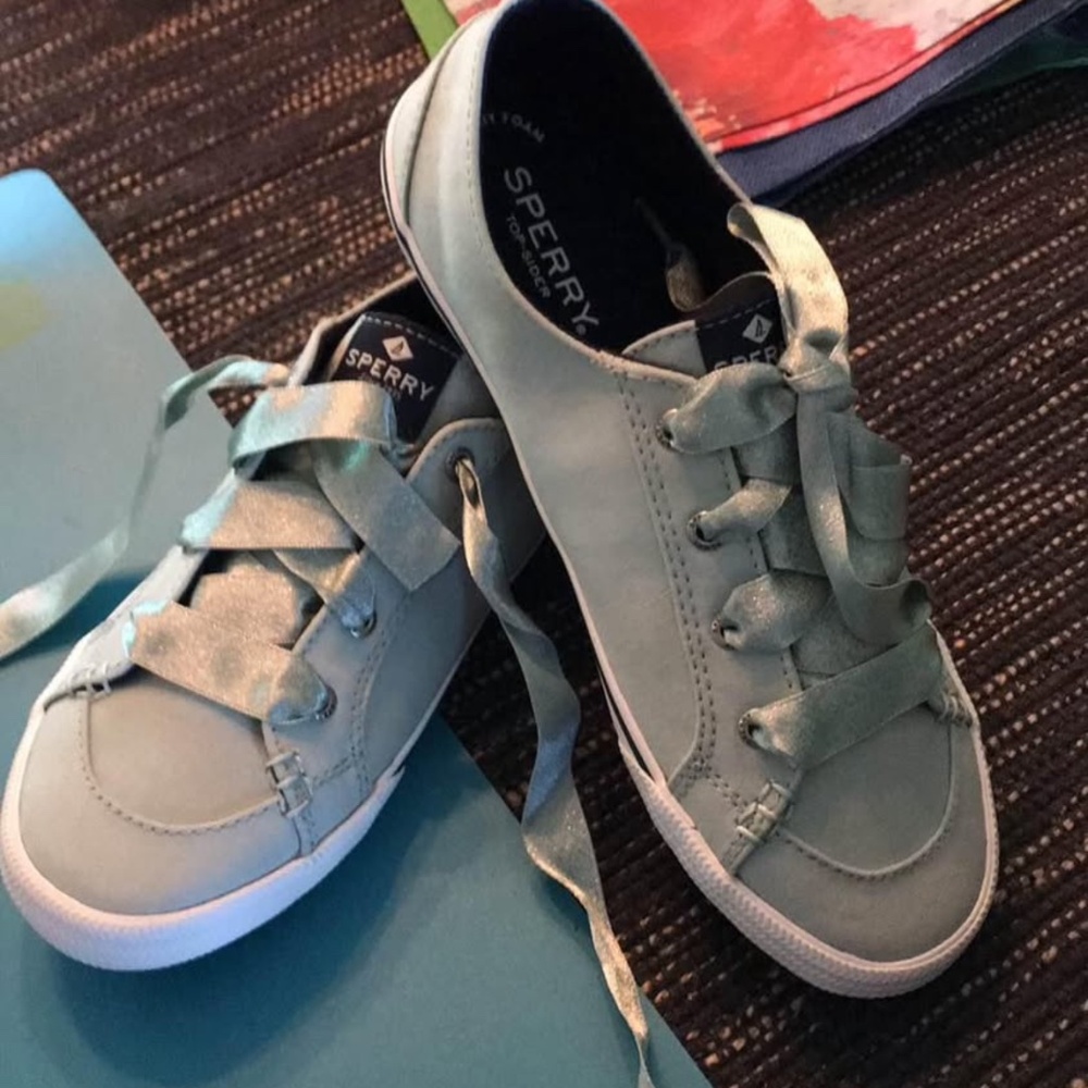 Ladies mint green Sperry sneakers